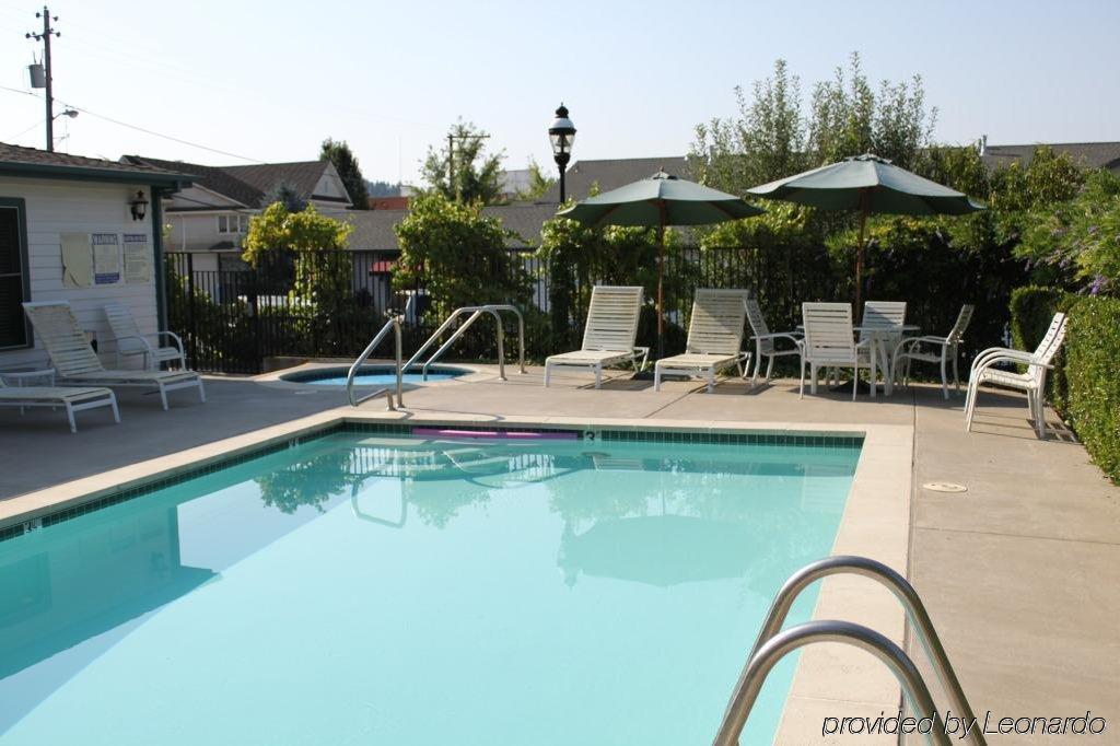 Grass Valley Courtyard Suites Съоръжения снимка