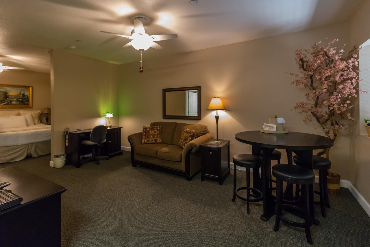 Grass Valley Courtyard Suites Екстериор снимка
