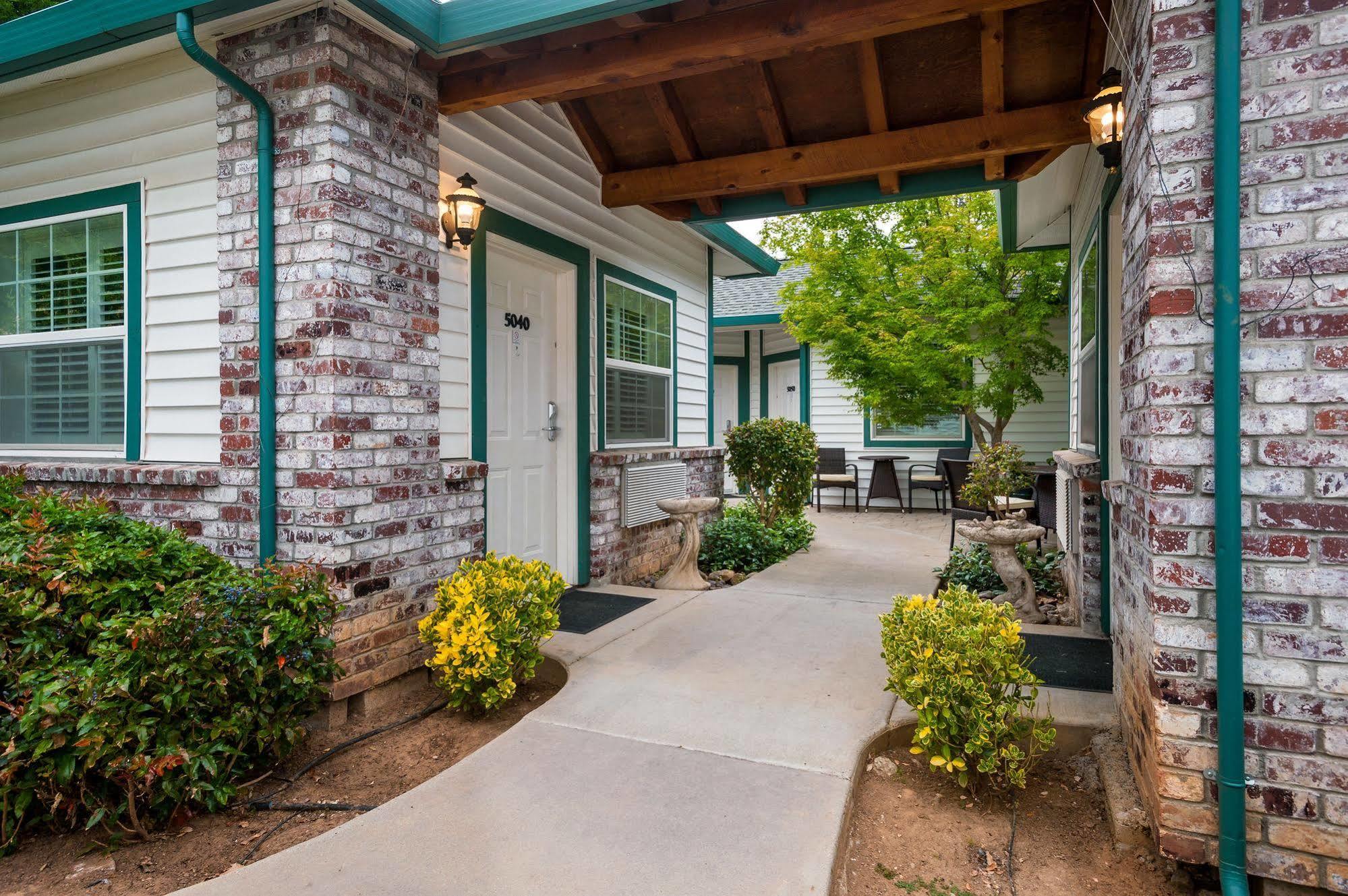 Grass Valley Courtyard Suites Екстериор снимка