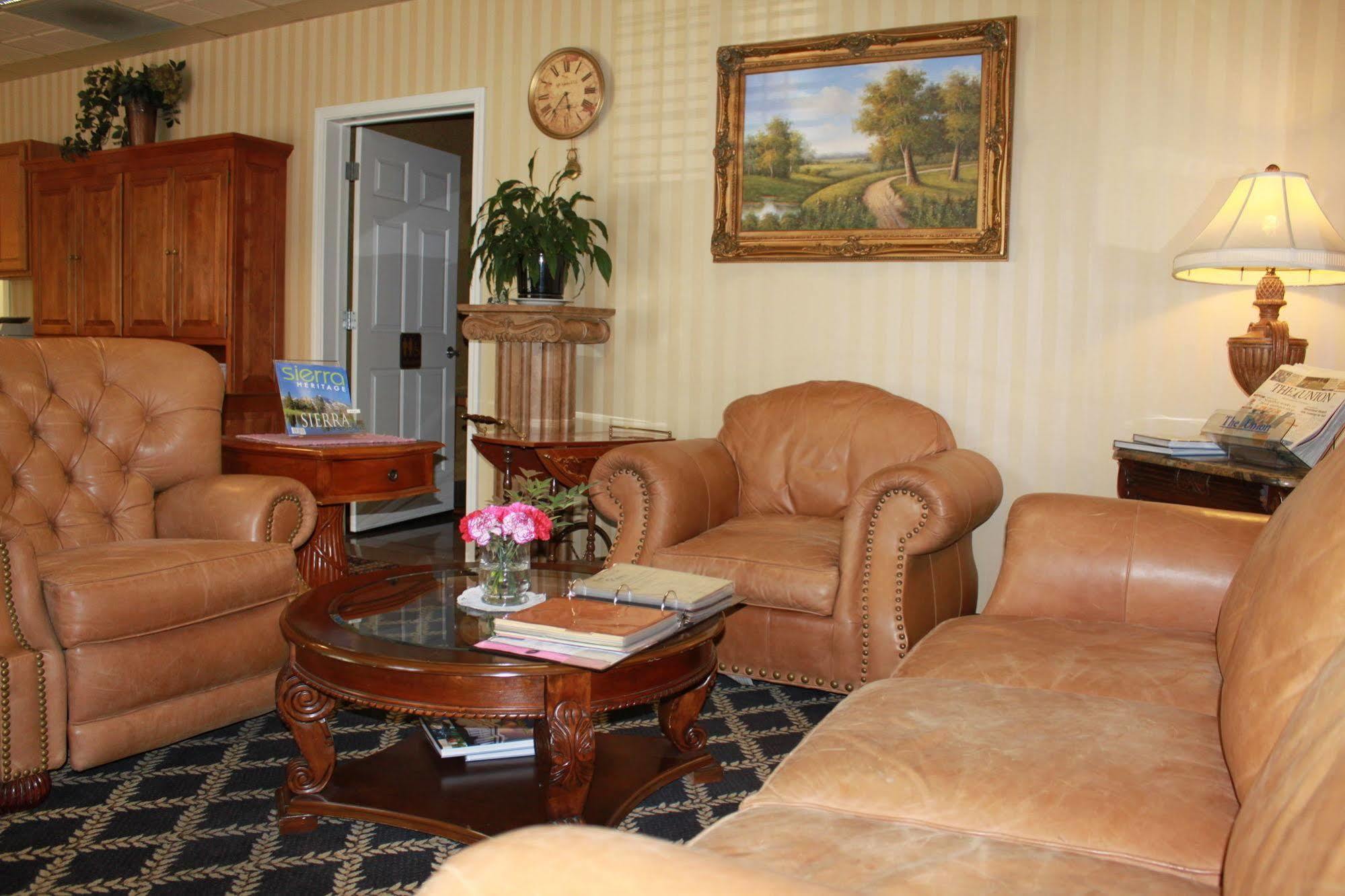 Grass Valley Courtyard Suites Екстериор снимка