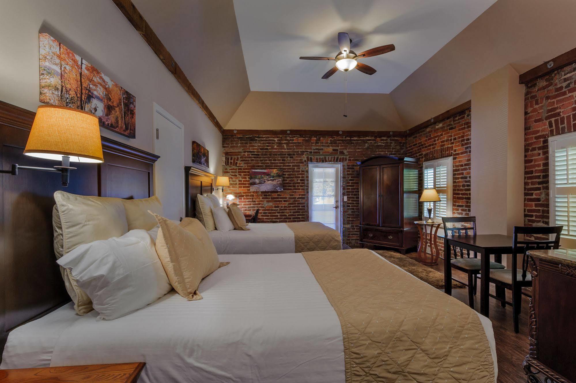 Grass Valley Courtyard Suites Екстериор снимка