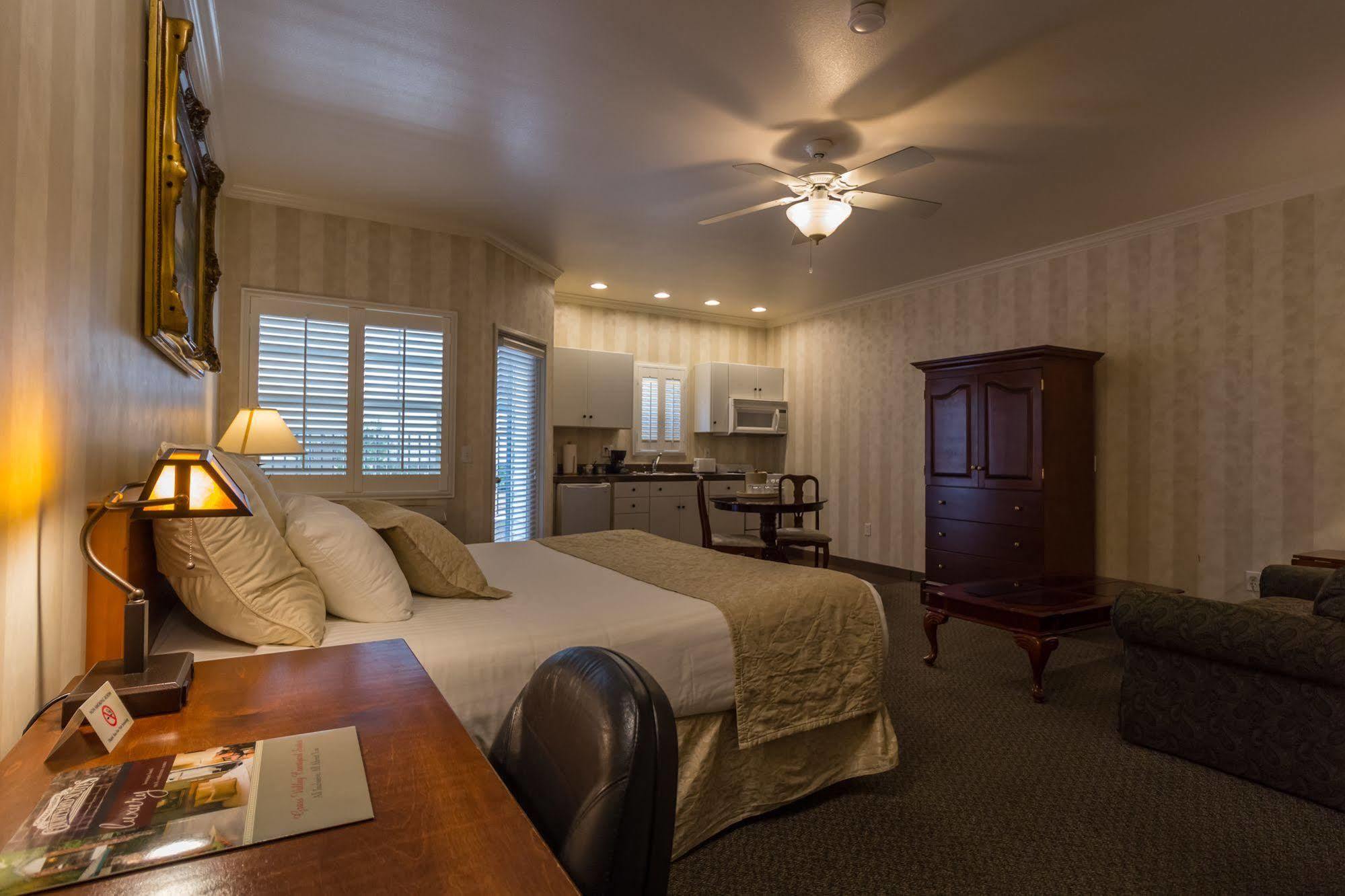Grass Valley Courtyard Suites Екстериор снимка