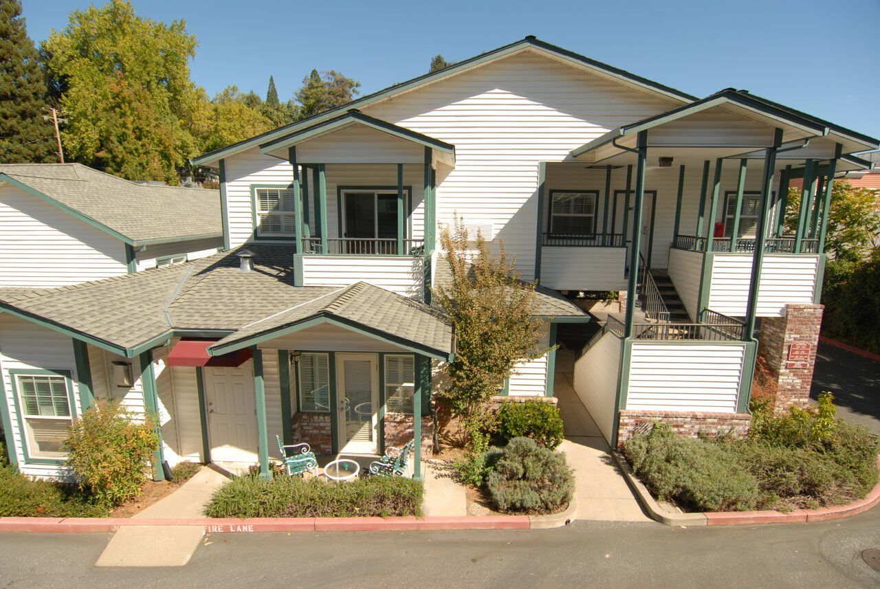 Grass Valley Courtyard Suites Екстериор снимка